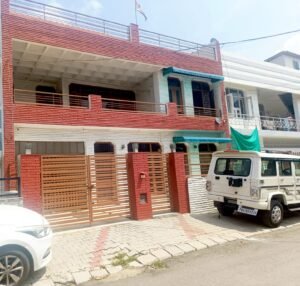 Front exterior of 10 marla kothi for sale in Phase 5 Mohali